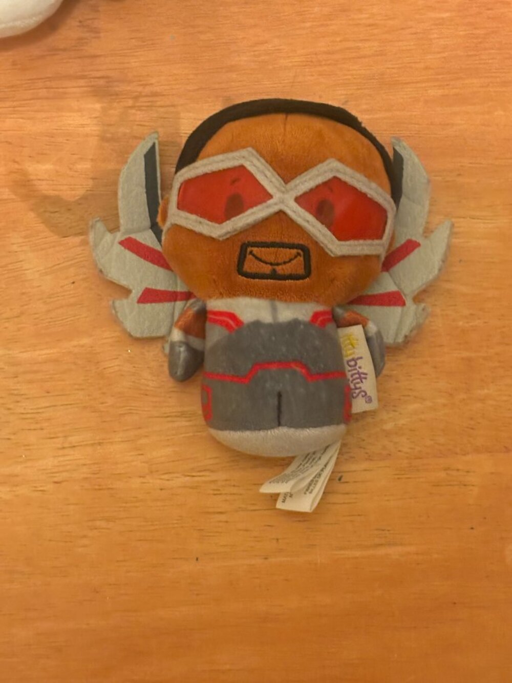 Marvel Falcon Itty Bitty